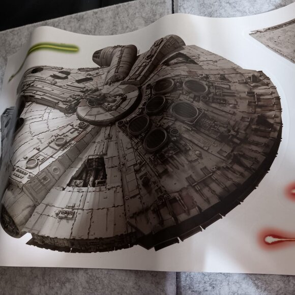 STAR WARS STICK WALL DECALS OF SPACESHIPS - Picture 6 of 14